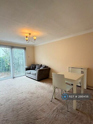 1 Bedroom Maisonette To Rent In Harlech Avenue, Caversham, Reading, RG4
