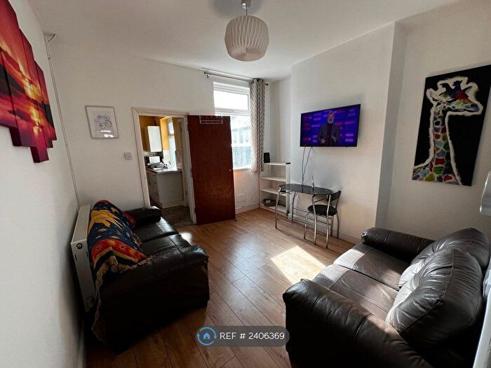 3 Bedroom Terraced House To Rent In Rose Street, Stoke-On-Trent, ST1