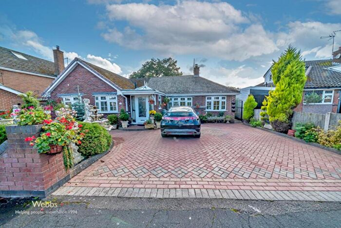 3 Bedroom Detached Bungalow For Sale In Dearnsdale Close, Stafford, ST16