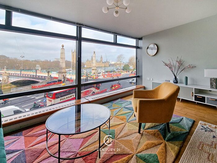 3 Bedroom Flat To Rent In Parliament View Apartments, Albert Embankment, London, SE1