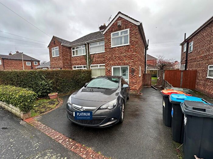 3 Bedroom Semi Detached House For Sale In Maple Grove, Whitby, CH66