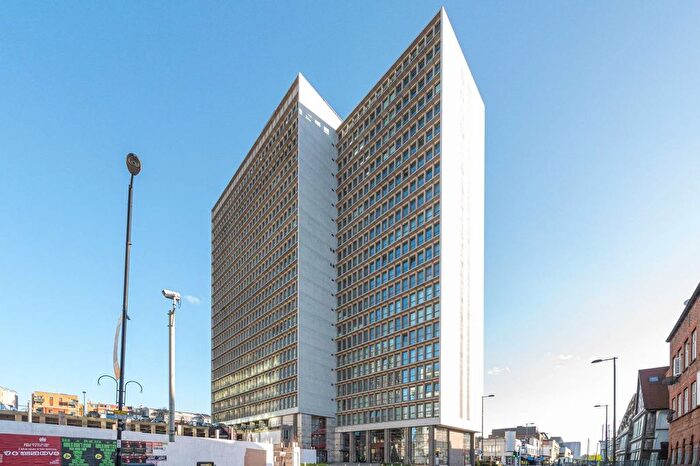 2 Bedroom Flat For Sale In High Street, Central Croydon, Croydon, CR0