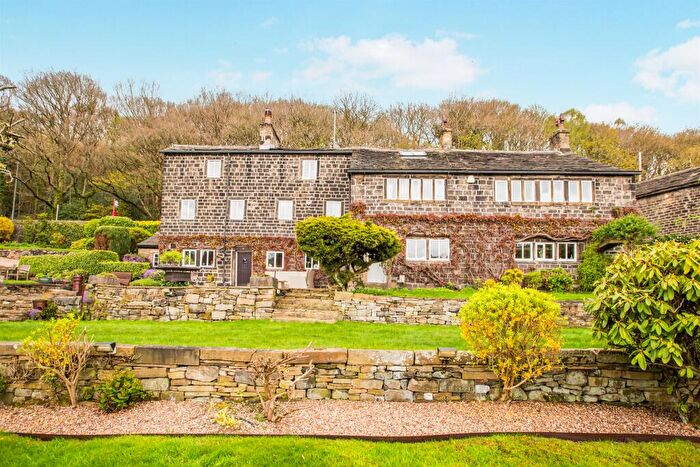 5 Bedroom Detached House For Sale In Burnley Road, Brearley, Halifax, HX2