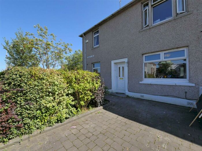 2 Bedroom Garage / Parking To Rent In Parkhead Avenue, Edinburgh, EH11