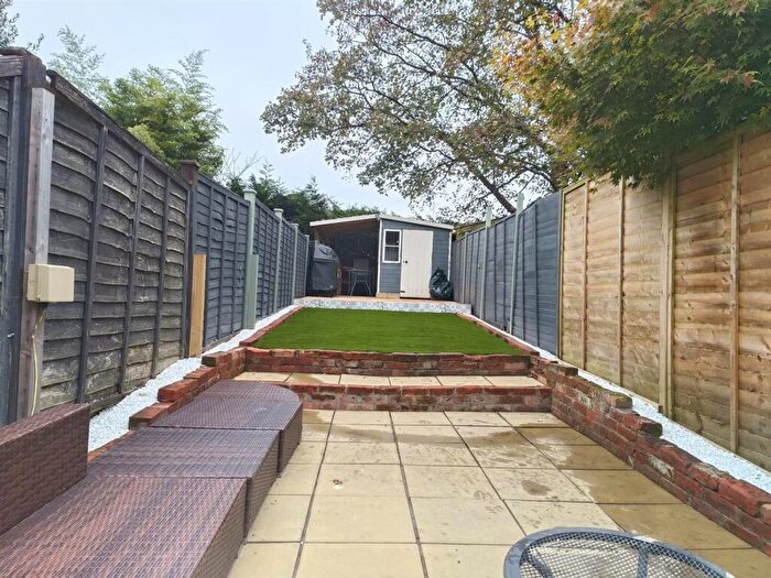 2 Bedroom Terraced House For Sale In Church Road, Old Bishopstoke, SO50