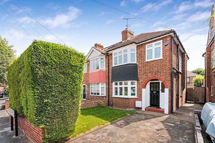 3 Bedroom Semi Detached House For Sale In Countisbury Avenue, Enfield, EN1
