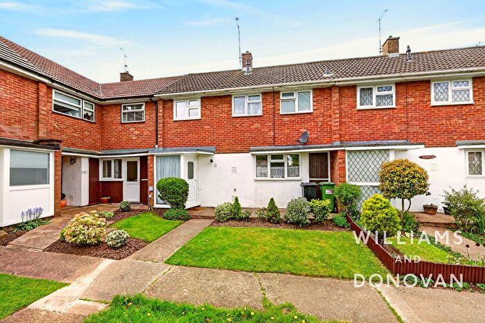 2 Bedroom Terraced House For Sale In The Hatherley, Basildon, SS14
