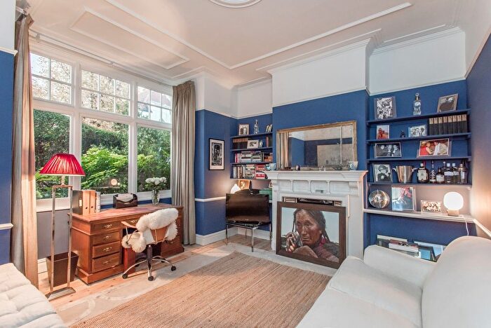 5 Bedroom Semi-Detached House To Rent In Vaughan Avenue, London, W6