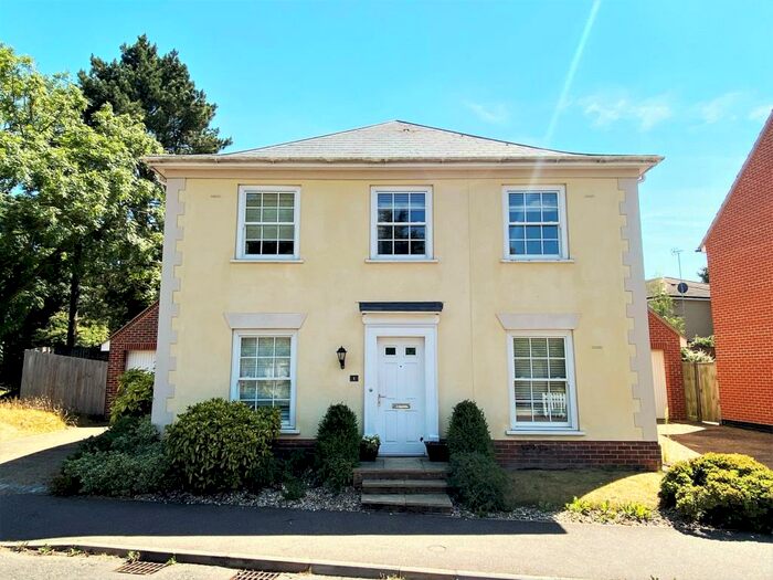 4 Bedroom Detached House To Rent In East Close, Bury St Edmunds, IP33