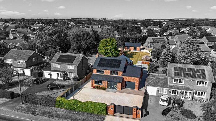 4 Bedroom Detached House For Sale In Main Road, Long Bennington, Newark, Nottinghamshire, NG23