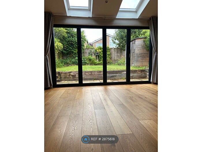 3 Bedroom Semi-Detached House To Rent In Brean Down Avenue, Bristol, BS9