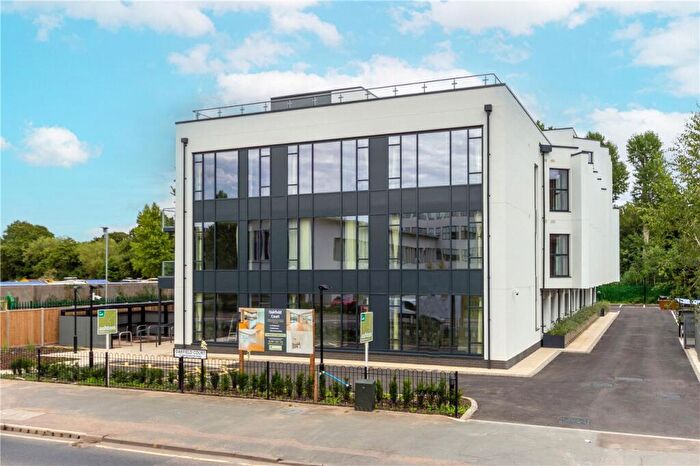 2 Bedroom Flat To Rent In Broadwater Road, Welwyn Garden City, AL7