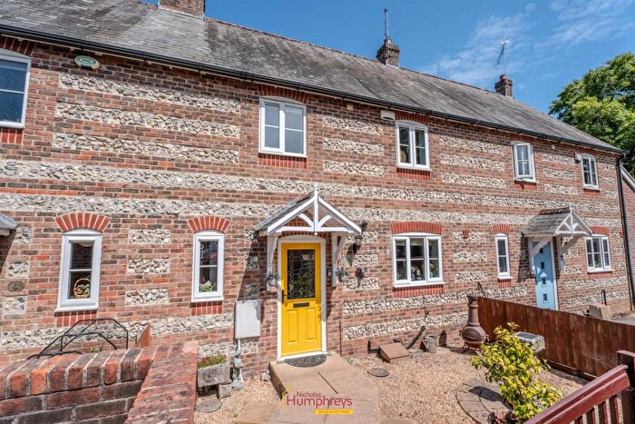 3 Bedroom Terraced House To Rent In Bournemouth Road, Charlton Marshall, DT11