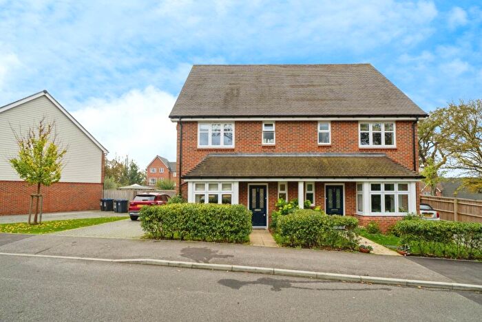 3 Bedroom Semi Detached House For Sale In Consort Drive, Leatherhead, Surrey, KT22