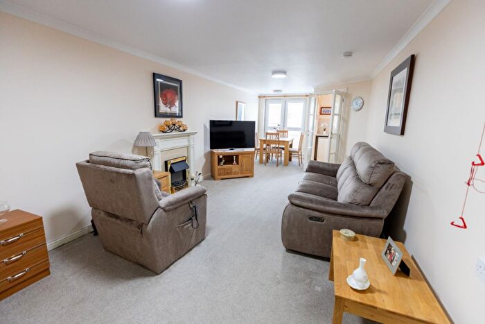1 Bedroom Flat For Sale In Sandford Gate, Halleys Court, Kirkcaldy, KY1