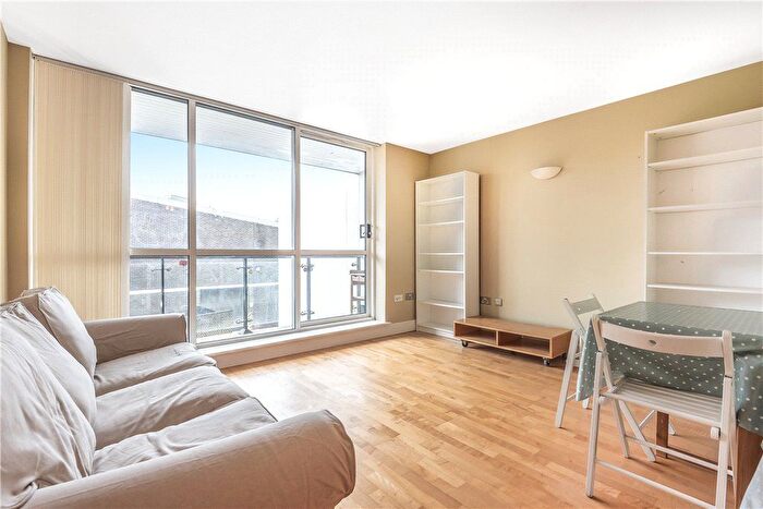 1 Bedroom Flat To Rent In Royal Oak Yard, London, SE1