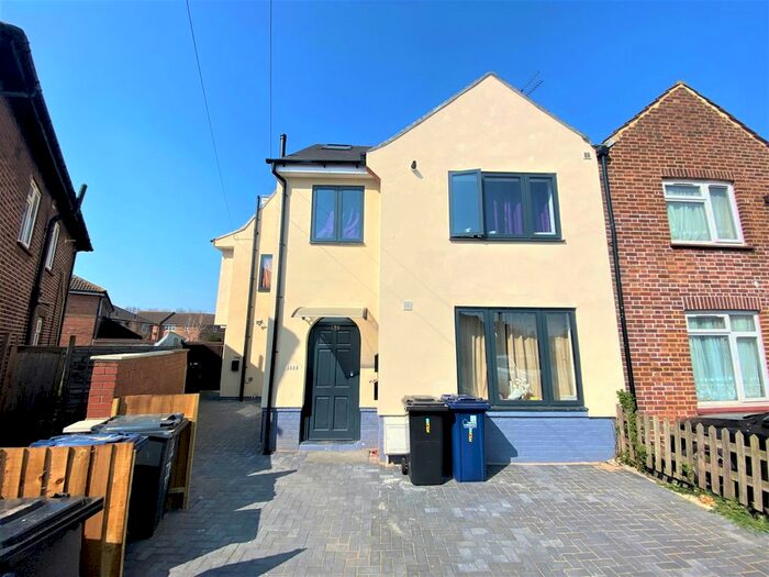 1 Bedroom Flat To Rent In Dane Road, Southall, Middlesex, UB1