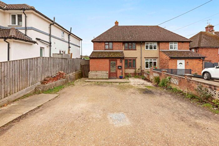4 Bedroom Semi-detached House For Sale In Little Marlow Road, Marlow, Buckinghamshire, SL7