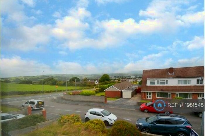 4 Bedroom Semi-Detached House To Rent In Cleviston Park, Llangennech, Llanelli, SA14