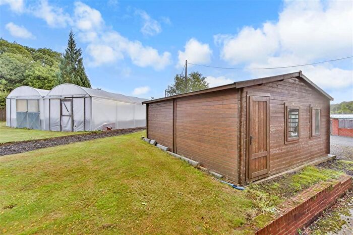 2 Bedroom Detached Bungalow For Sale In London Road, Dunkirk, Faversham, Kent, ME13