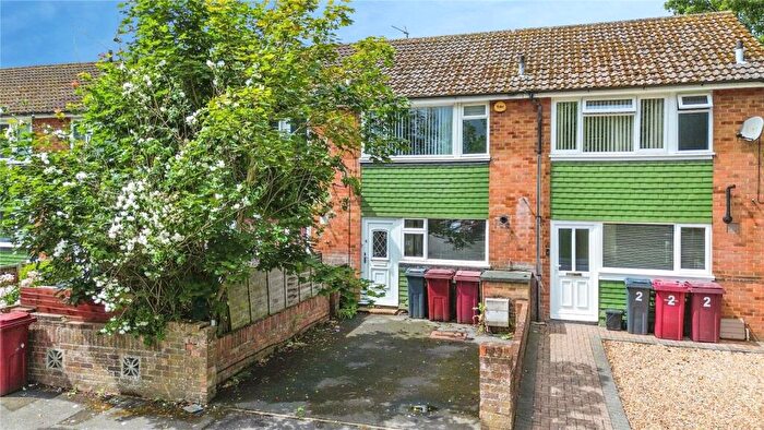2 Bedroom Terraced House For Sale In Dunsfold Road, Tilehurst, Reading, Berkshire, RG30