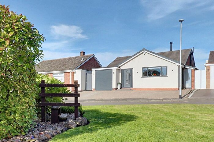 3 Bedroom Bungalow For Sale In Glenwood Rise, Stonnall, Walsall, WS9