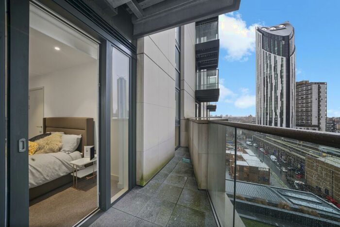 2 Bedroom Apartment To Rent In Mawes House, SE17