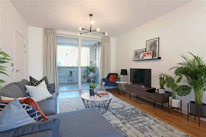 2 Bedroom Flat To Rent In Copperworks Wharf, London, E15