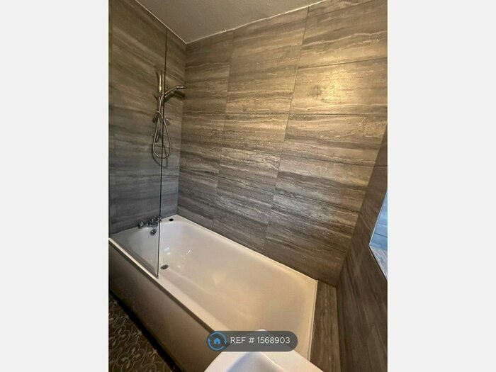 2 Bedroom Maisonette To Rent In Staines Road, Feltham, TW14