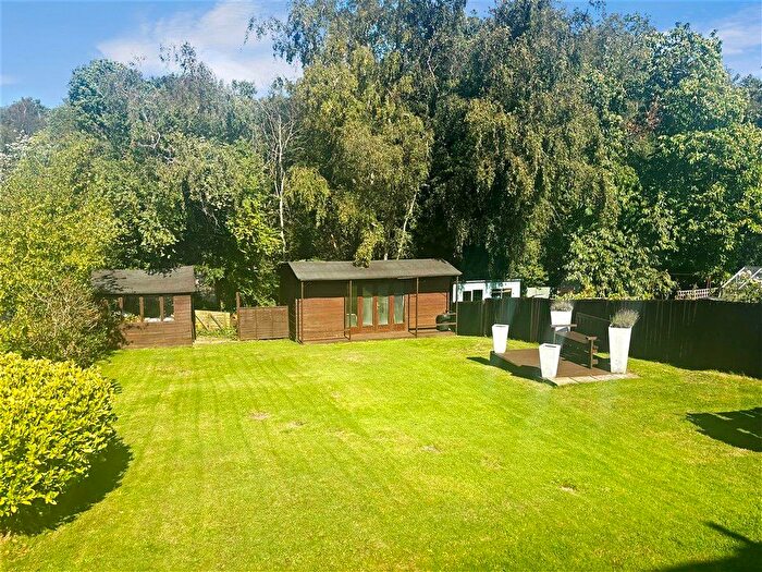 4 Bedroom Detached House For Sale In Heather Drive, St Michaels, Tenterden, Kent, TN30