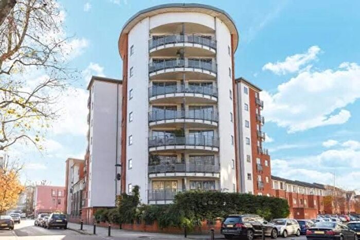 2 Bedroom Flat To Rent In Concorde Way, London, SE16