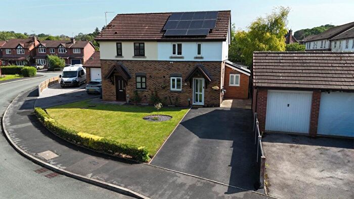 3 Bedroom Semi-Detached House For Sale In Simeon Way, Stone, ST15