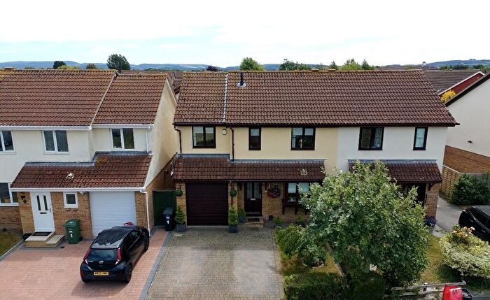 4 Bedroom Semi-Detached House To Rent In Rawlins Avenue, Weston-super-Mare, BS22