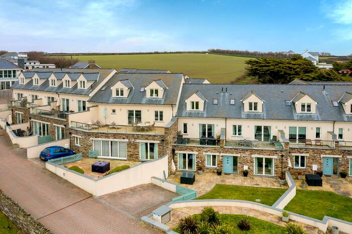 2 Bedroom Maisonette For Sale In Ocean Blue, Padstow, PL28