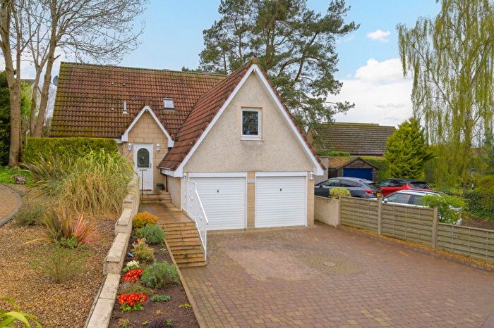 3 Bedroom Detached House For Sale In Jubilee Crescent, Cupar, KY15