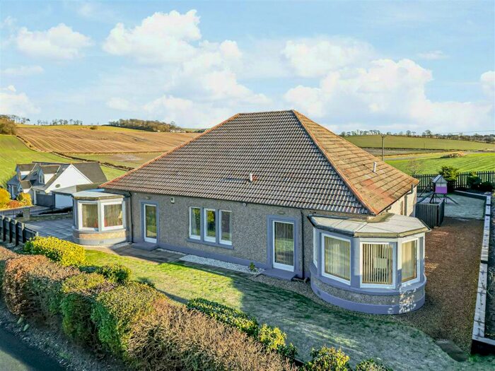 4 Bedroom Detached House For Sale In Lundin Road, Crossford, KY12