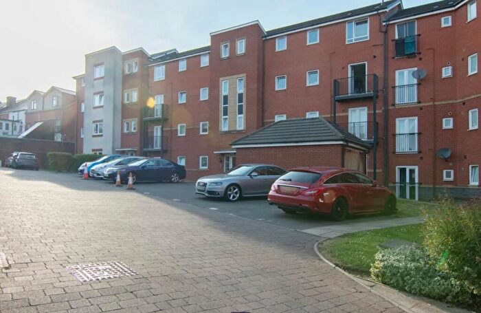 2 Bedroom Flat For Sale In Cape Hill, Smethwick, B66