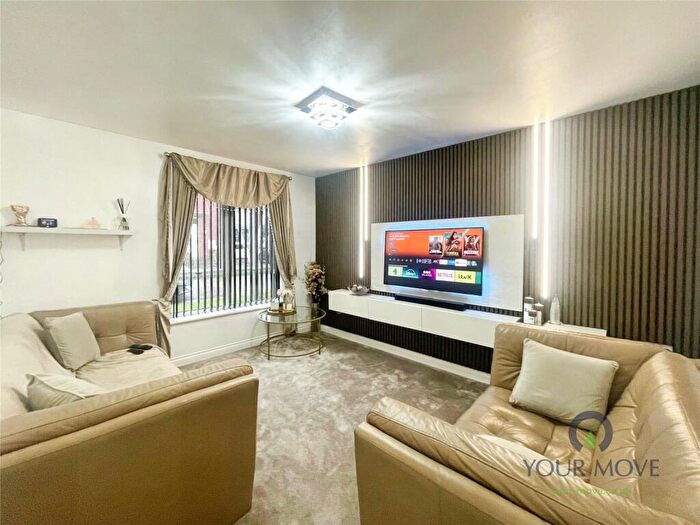 4 Bedroom Semi-Detached House To Rent In Mosley Walk, Blackburn, Lancashire, BB2