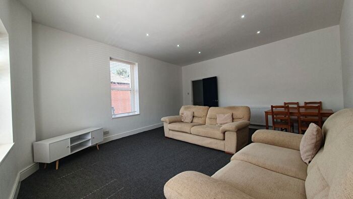 2 Bedroom Flat To Rent In Crwys Road, Cathays, Cardiff, CF24