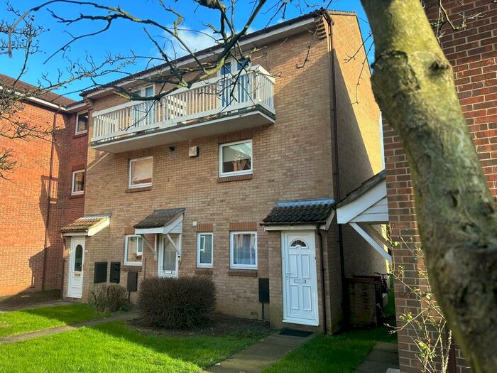 2 Bedroom Maisonette To Rent In Baxter Court, NR3