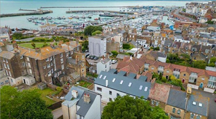 1 Bedroom Flat To Rent In Hibernia Street, Ramsgate, CT11