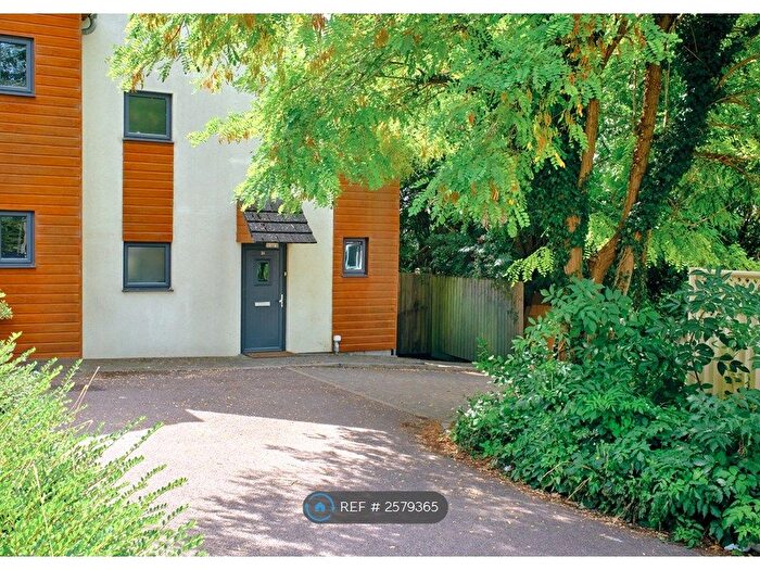 3 Bedroom Semi-Detached House To Rent In St George's Close, High Wycombe, HP13