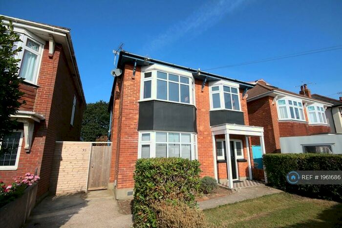 6 Bedroom Detached House To Rent In Namu Road, Bournemouth, BH9
