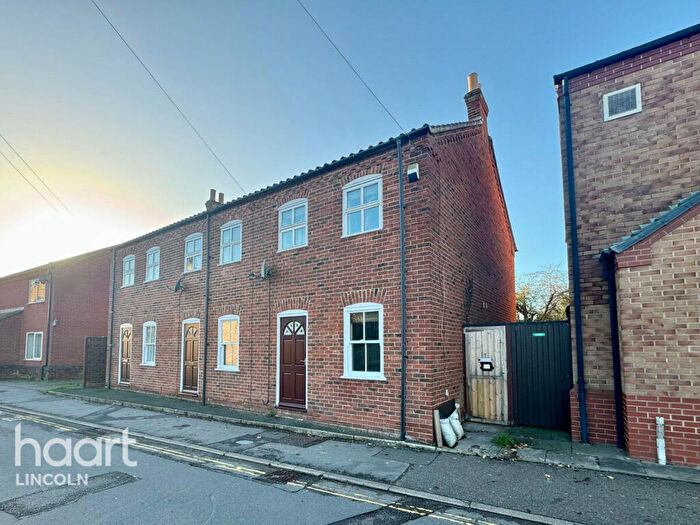 2 Bedroom End Of Terrace House To Rent In John Street, Market Rasen, LN8