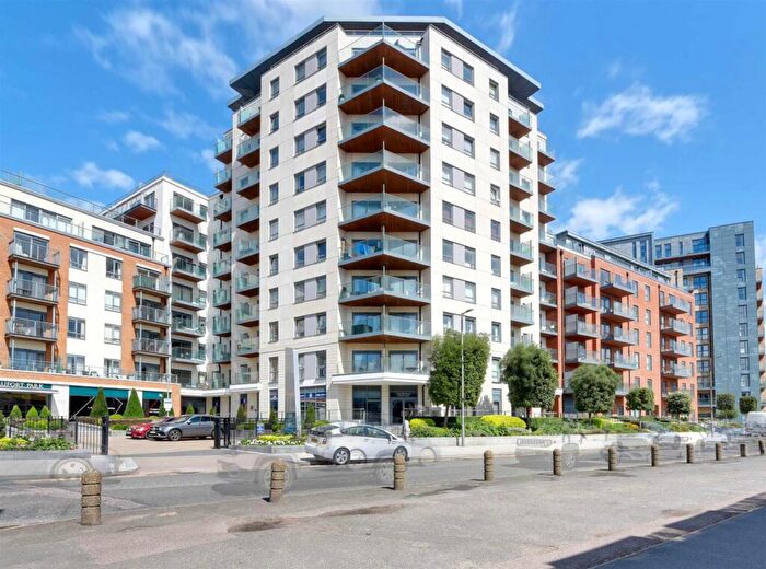 2 Bedroom Flat For Sale In Aerodrome Road, Colindale, London, NW9