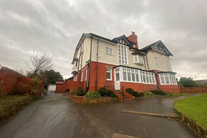 3 Bedroom Flat To Rent In Lingdale Road, Wirral, CH48