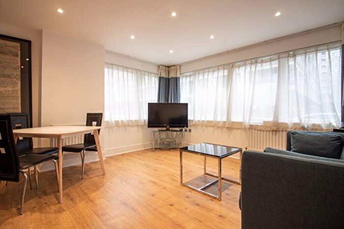 1 Bedroom Flat To Rent In Cassilis Road, Canary Central, E14