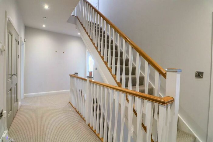 5 Bedroom Detached House For Sale In Manor Drive, Sutton Coldfield, B73
