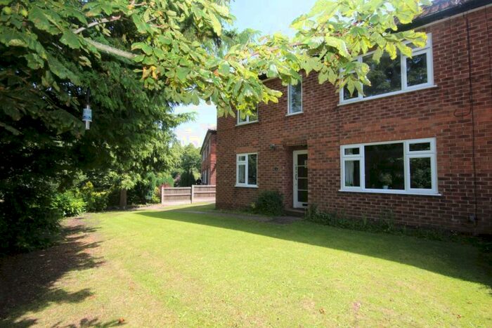 2 Bedroom Flat To Rent In Dee Banks, Chester, CH3