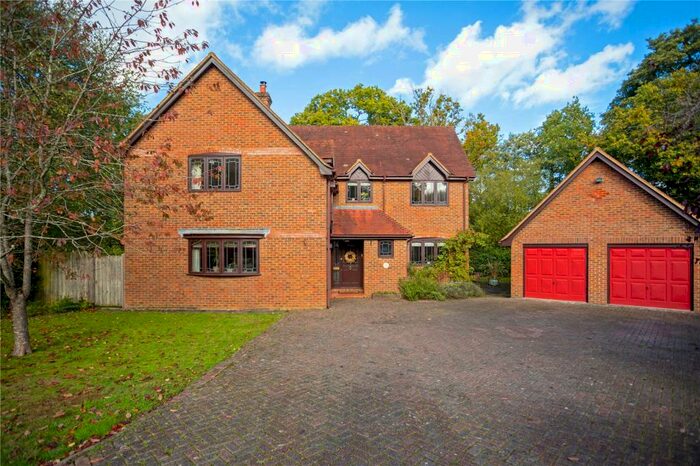 5 Bedroom Detached House For Sale In Hillside, Baughurst, Tadley, Hampshire, RG26